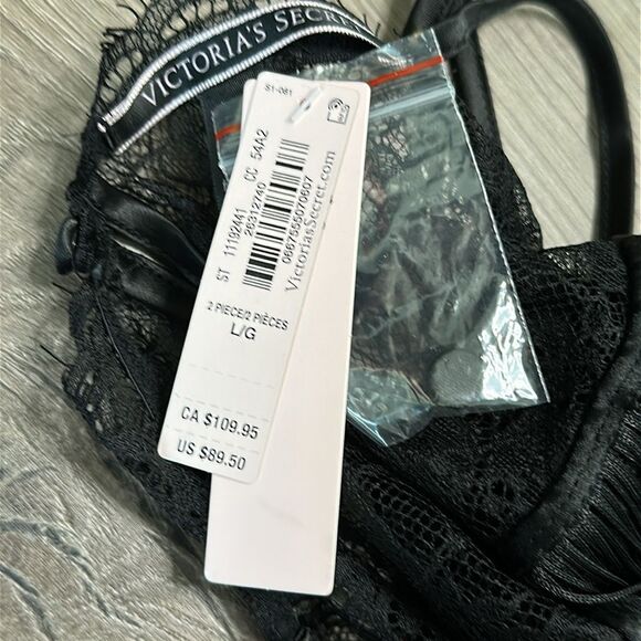 Victoria’s Secret Black Fringe Slip And V-String Panty Size Large - Picture 15 of 16